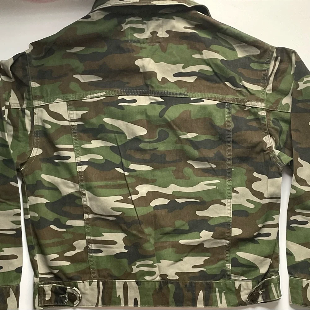 Forever 21 Long Sleeve Camo Jacket - Picture 6 of 6